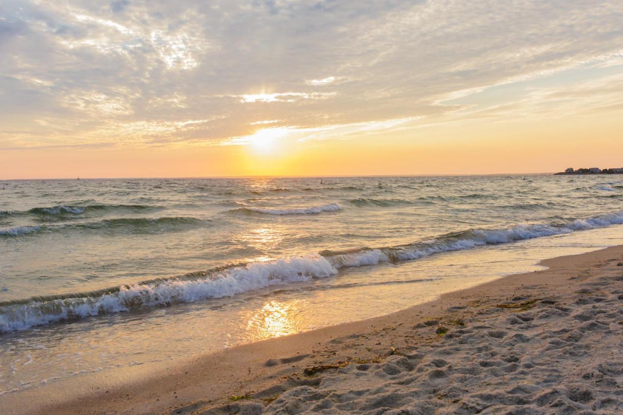 Sea Crest Beach Resort Фалмът Екстериор снимка