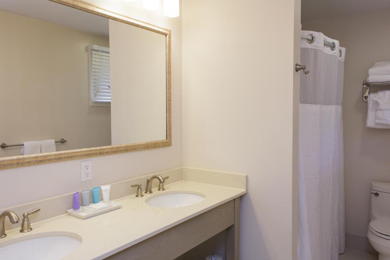 Sea Crest Beach Resort Фалмът Екстериор снимка