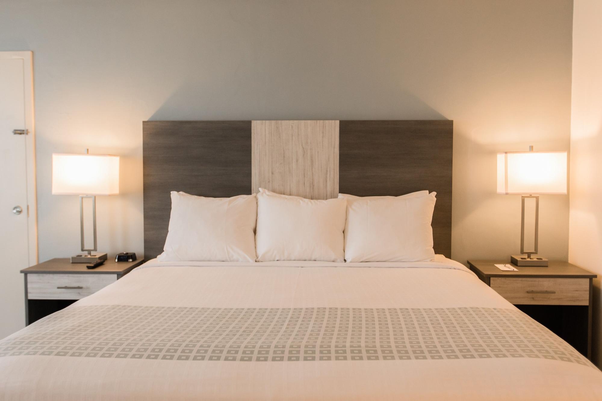 Sea Crest Beach Resort Фалмът Екстериор снимка