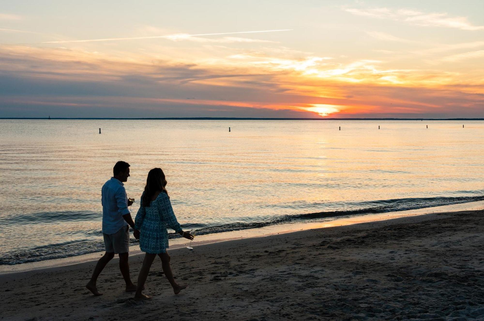 Sea Crest Beach Resort Фалмът Екстериор снимка